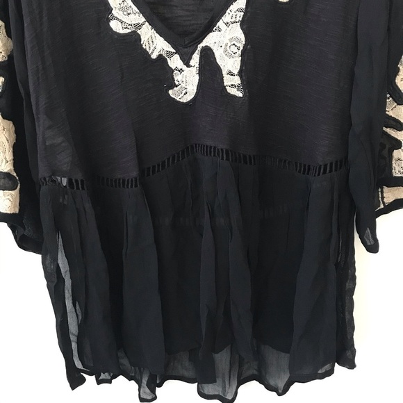 Ecote Black Laced Deep V Open Back Blouse - Picture 3 of 9